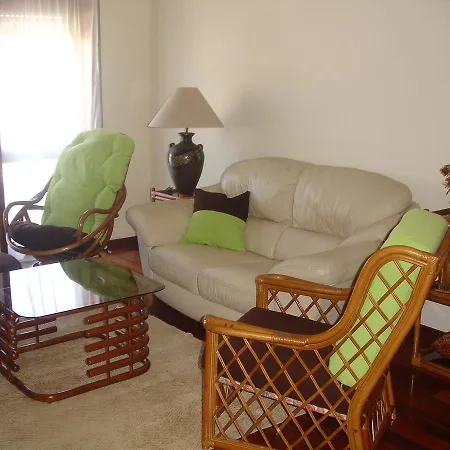 Cosy Beach 2 Bedroom Flat In Porto's Coast * Gulpilhares